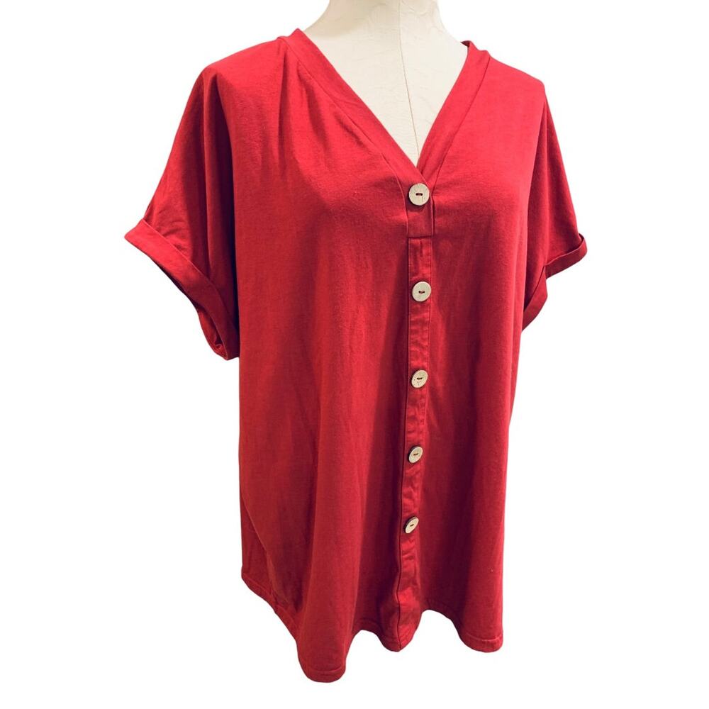 XXL Womens Red Short Sleeve Tshirt Button Embellished V-Neck Pullover